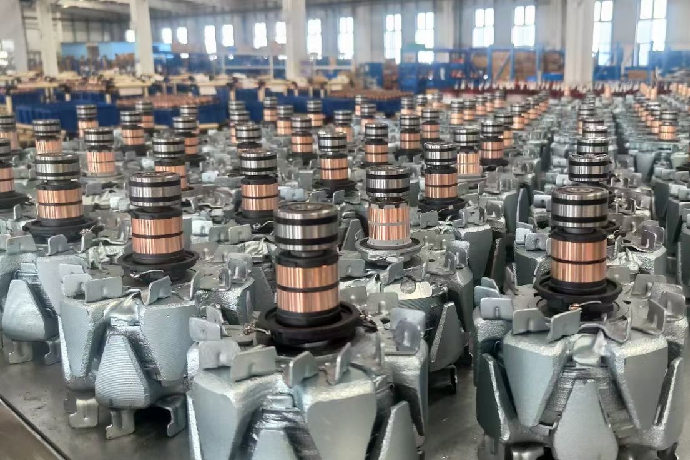 Hochleistungsgenerator f&uuml;r Radlader-Baumaschinen